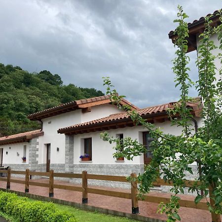 Apartamentos La Presa El Molin Cangas de Onis Ngoại thất bức ảnh